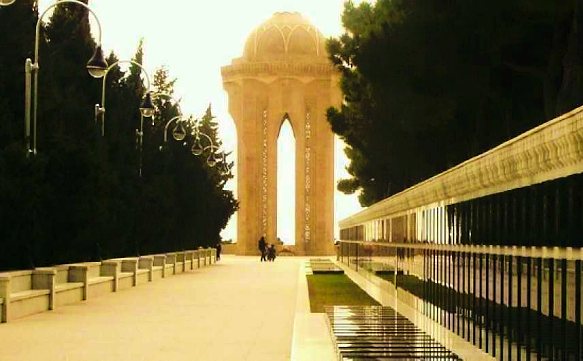 Aserbaidschan Baku, Martyrs `Lane